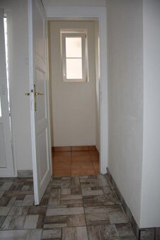 Pronájem bytu 3 + 1, 103 m2, 1. patro, v centru Pardubic - 20