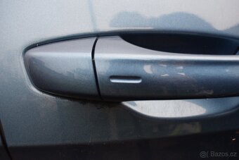 Volkswagen Golf 2,0 TDI AUTOMAT 1.MAJ,NOVÉ ČR,SUPER STAV - 20