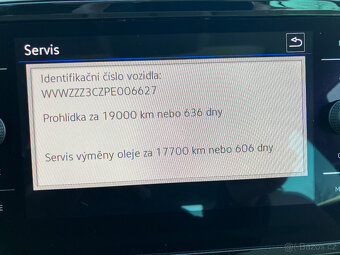 VOLKSWAGEN PASSAT 2,0 TDI DSG 70 821 km TAŽNÉ PANO - 20