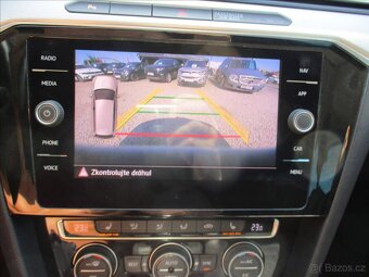 VW PASSAT TDI 140kW 4X4 DSG HIGHLINE 2018 CZ DPH - 20