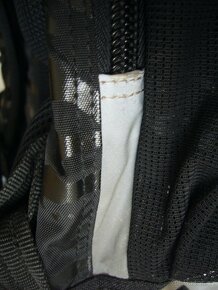 Prodám 2 studentské batohy - 20