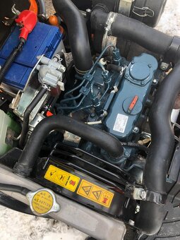 Minibagr Kubota U10 s nulovým přesahem zádě - 20