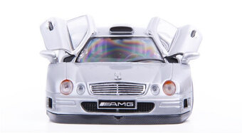 Modely 1:24 rozprodám sbírku nádherných Mercedesů v kovu - 20