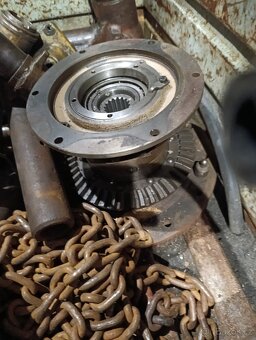 Díly na Zetor 3011 - 20