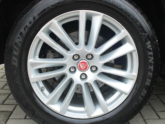 Jaguar F-Pace 2,0 25t 184kW AWD Prestige 16V 25t 2.0Ti4 Pres - 20