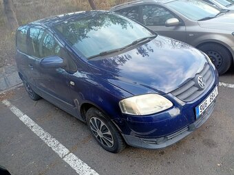 VW Fox 1,2i na dodělání nebo ND po ťukanci na bok, r.v 08 - 20