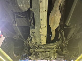 Toyota RAV4,2.2D-4D,100KW,4x4,NEMÁ DPF,BEZ KOROZE,R.V.2007 - 20