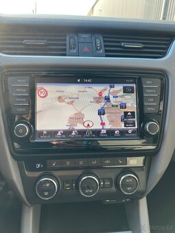Škoda Octavia III 4x4 2.0 TDI 110 kw, navigace, výhřevy - 20