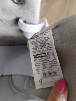 Dívčí / dámské kolečkové brusle Oxelo vel 37 - 20