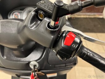 SUZUKI BURGMAN 125 - 20
