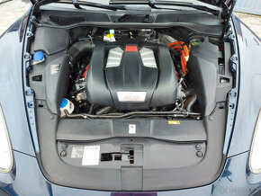 Porsche Cayenne S 3,0 V6/HYBRID/ČR/SERV. KNIHA/ - 20