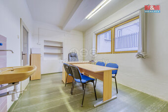 Prodej výrobního objektu, 2050 m², Přeštice, ul. Jungmannova - 20