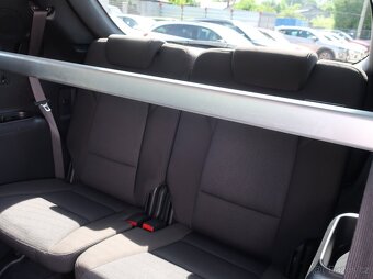 Hyundai Santa Fe 2.2CRDi 147kW 4x4 AUTOMAT 7MÍST TAŽNÉ 1MAJ - 20