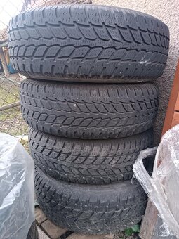 Kia Sportage 2.0 CRDi 4x4 135 kW (184 k) – výborný stav - 20