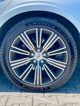 Volvo V60 II D4 145kw 2022 Momentum Pro - 20