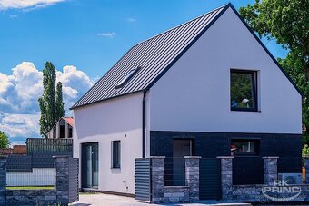 Prodej rodinný dům 4+kk, na pozemku 248 m2, Chrášťany, Český - 20