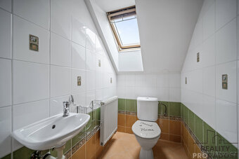 Prodej domu - Hrochův Týnec - 20