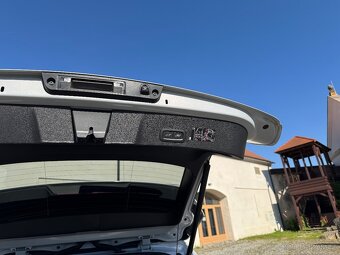 Volvo XC40 D4 Inscription/140 kW/4x4/automat/DPH/ČR/84 tkm - 20