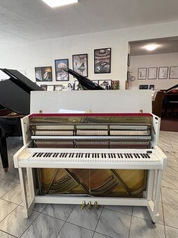 Zánovné bílá Yamaha B2 se zárukou 5 let, doprava v ceně - 20