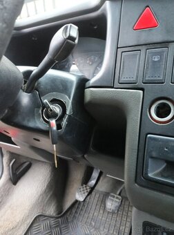 VW Caravelle T4 long 9 mist - 20