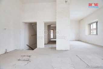 Prodej rodinného domu, 320 m², Černiv - 20