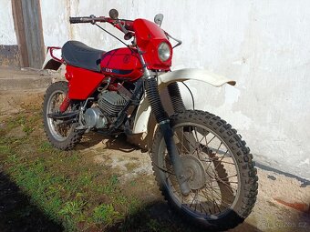 stavba z čz 125 511 516 soutěžní terénní motokross - 20