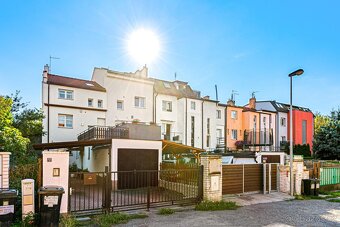 Prodej rodinného domu 5+kk s garáží, ul. U nové dálnice 703, - 20