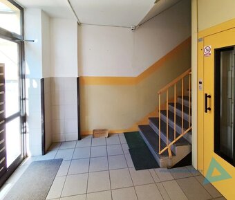 Prodej bytu-garsoniéra 32m2 ul. Brožíkova, Hradec Králové. - 20