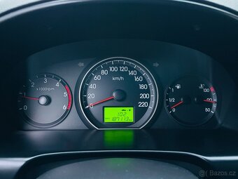 Hyundai H 1 2.5 CRDi  MANUÁL 8MÍST NAVI SENZORY BEZ KOROZE - 20