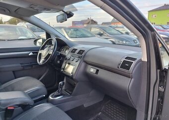 Volkswagen Touran 2.0 TDI DSG, Klima, Tažné.serv nafta - 20