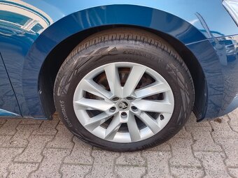 Škoda Superb 3 Combi 2.0TDI 110kW DSG 107tkm Matrix Tažné Qi - 20