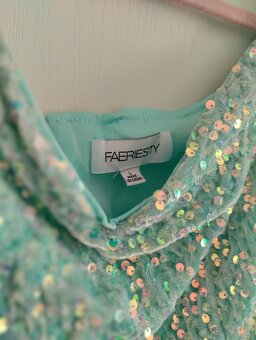 Dámské oblečení S/M/L mix, paruky - 20