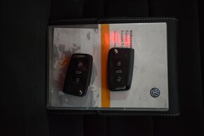 Volkswagen Golf 2.0 TDI Combi r. 2020. 131080km - 20
