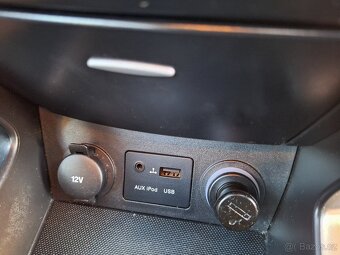 Kia ceed 1.6 CRDi Facelift MAX VÝBAVA - 20