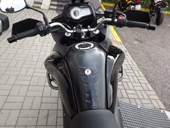 Suzuki DL 650 V-Strom - 20