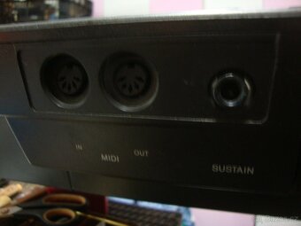 Elektrické klávesy varhany syntezátor Yamaha PSR-4500 1989 - 20