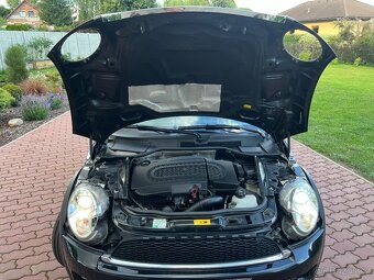 Mini Cooper 2.0SD 105KW,XENON,NAVI,KůŽE.1MAJITELKA - 20
