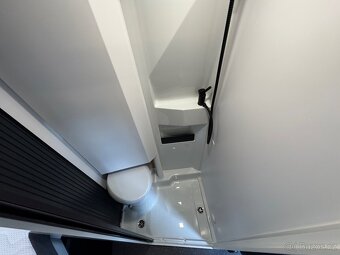 ADRIA TWIN 640 SGX, 140 PS, AKČNÍ CENA - 20