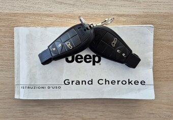 JEEP GRAND CHEROKEE 3.0CRD 177KW 1 MAJITEL FULL VÝBAVA - 20