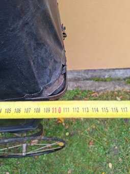 Starožitný kočárek pro miminko č.  633 - 20