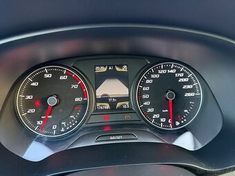 Leon st fr 1.4 tsi 110 kw led navi pano top stav - 20