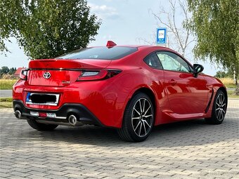TOYOTA GR86 2.4 6MT - TOP - 20