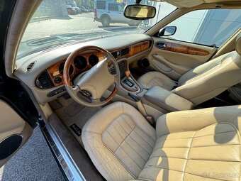 Jaguar XJ8 4.0 V8 (X308) - 20