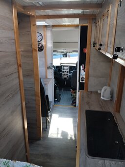 OBYTNÉ AUTO IVECO DAILY AUTOMAT VÝMĚNA MOŽNÁ - 20