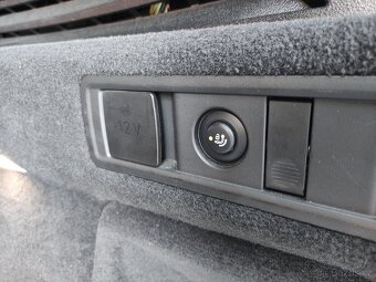 BMW X5 30d xDrive Mpaket HUD VZDUCH KAMERA TAŽNÉ - 20