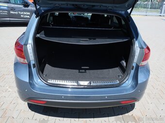 Hyundai i40 WG 1.7CRDi 104kW NAVI ČR 1MAJITEL SERVISKA - 20