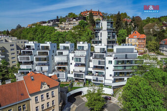 Prodej bytu 1+kk, 39 m², Praha, ul. Mošnova + park. stání - 20