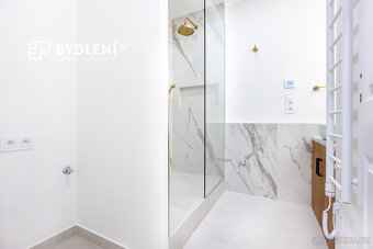 Kompletně zrekonstruovaný designový byt 3+kk (76 m²) s nadst - 20