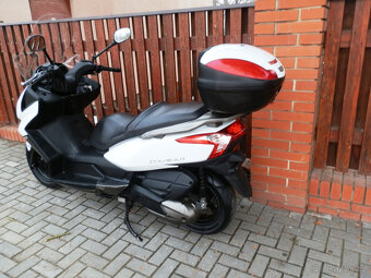 Kymco Downtown 300i - 20