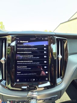 Volvo XC60 T6 186kW Recharge Inscription 4x4 Koup.ČR,2022 - 20